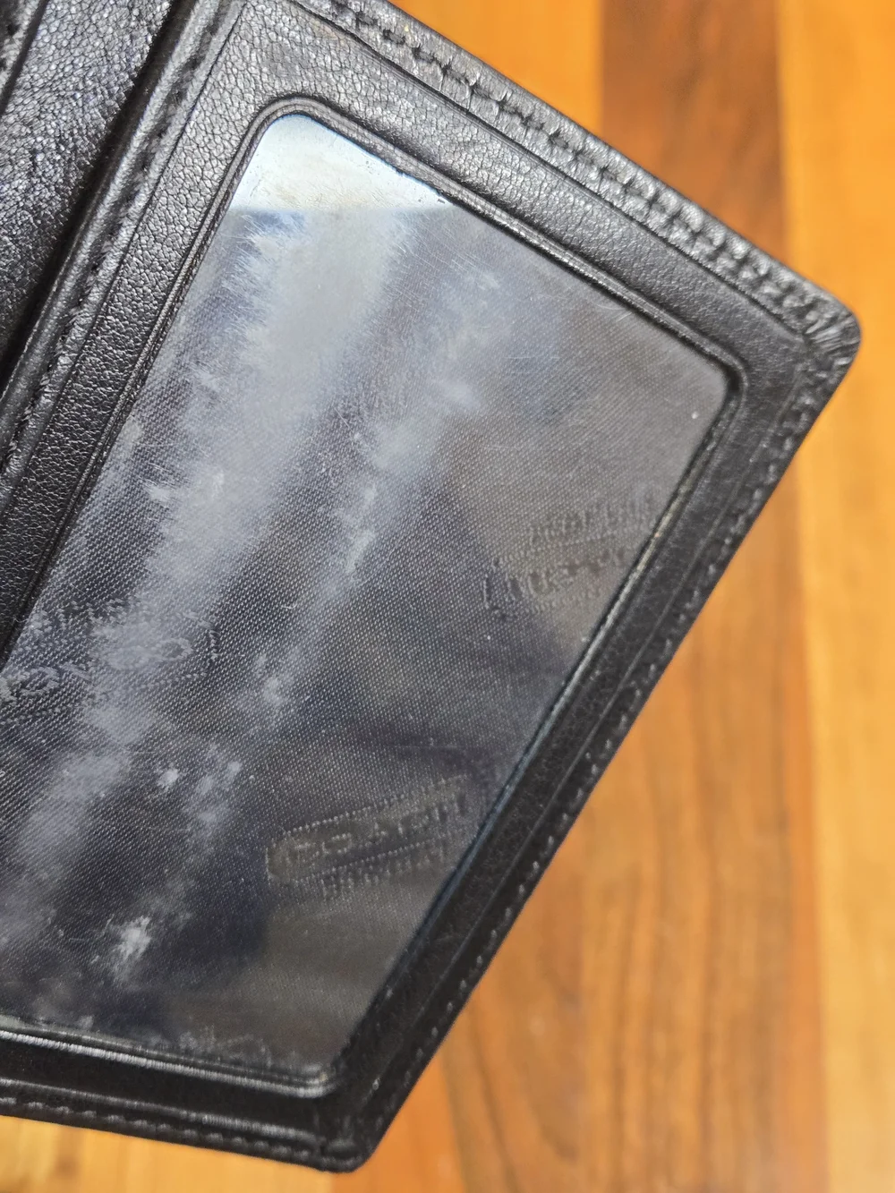 ​Coach Heritage Polished Leather Bifold Wallet – Glossy Black